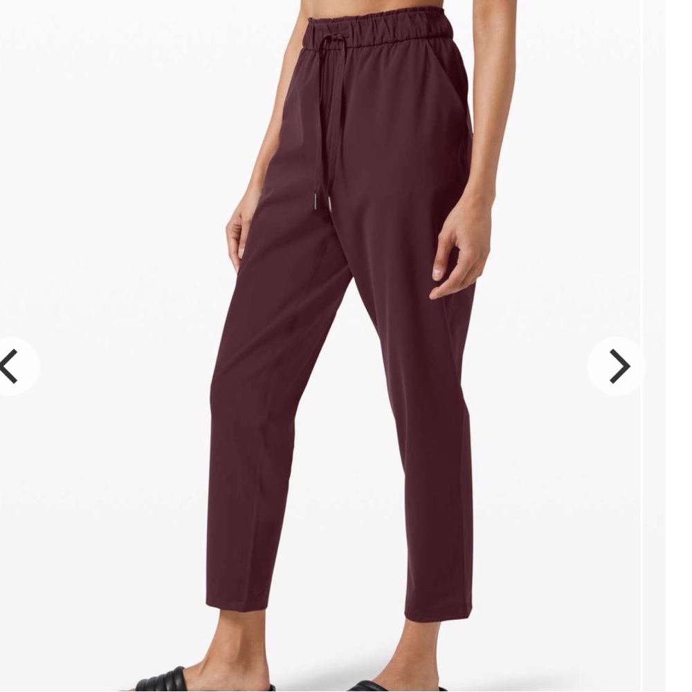 Lululemon Keep Moving Pant 7/8 High-Rise size 4 Cassis perfect condition